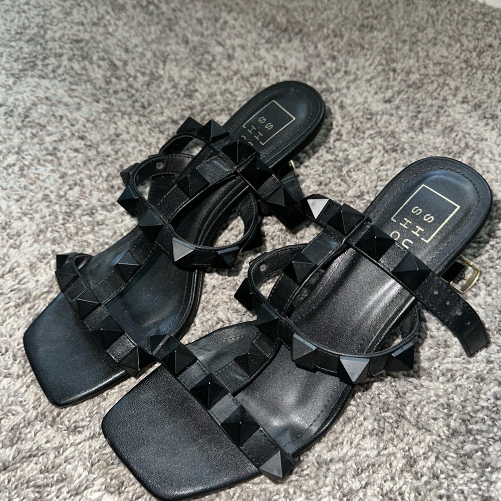 Shu Show S 7 Black Studded Women's Sandals